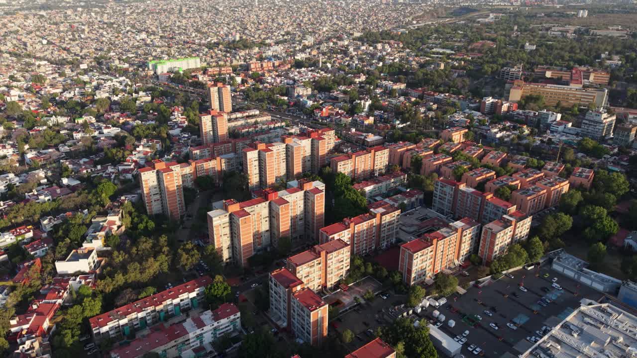 Drone film of block housing in southern Mexico City