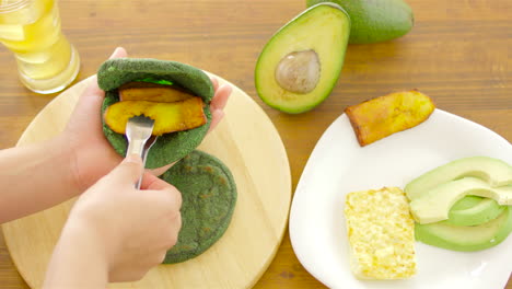 arepas, venezuelan dish made of corn flour