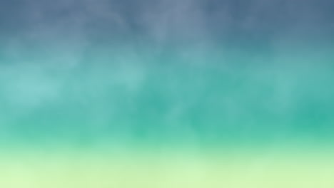 cielo romántico con nubes azules al amanecer