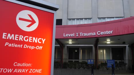 Hospital-emergency-entrance-with-level-I-trauma-center-sign