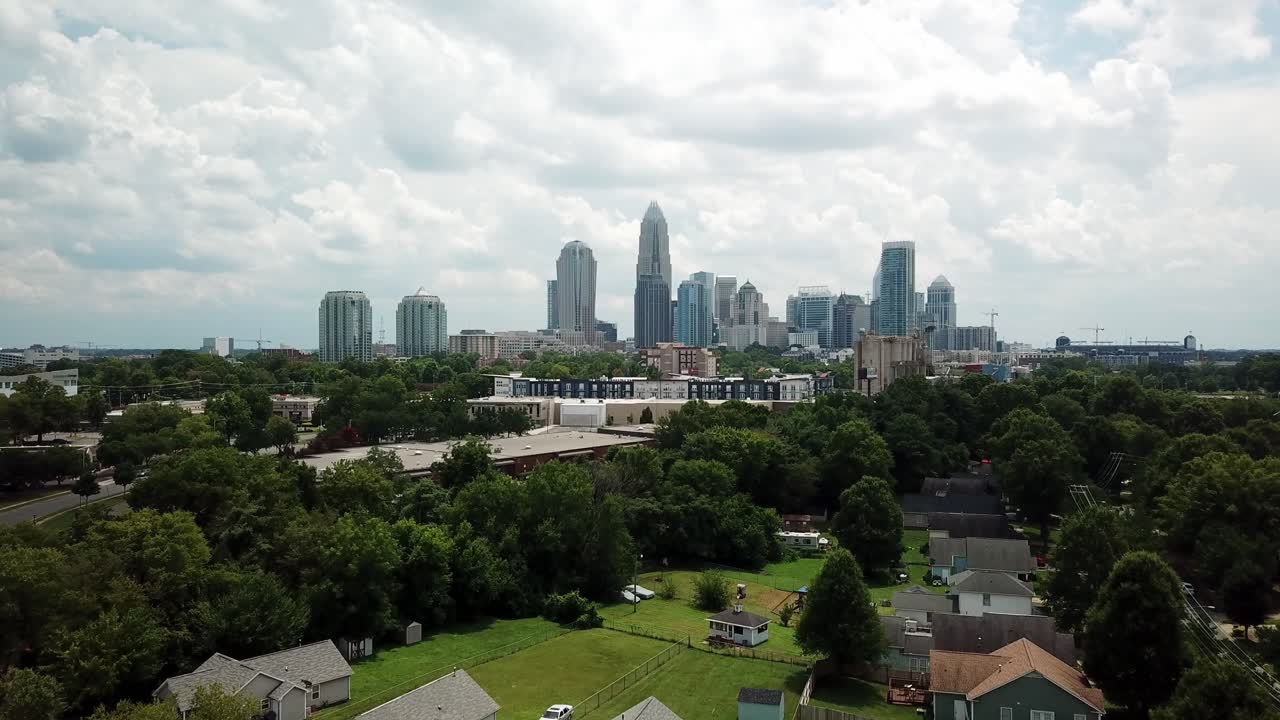 메클렌버그 카운티 nc의 샬롯 nc 스카이라인 공중