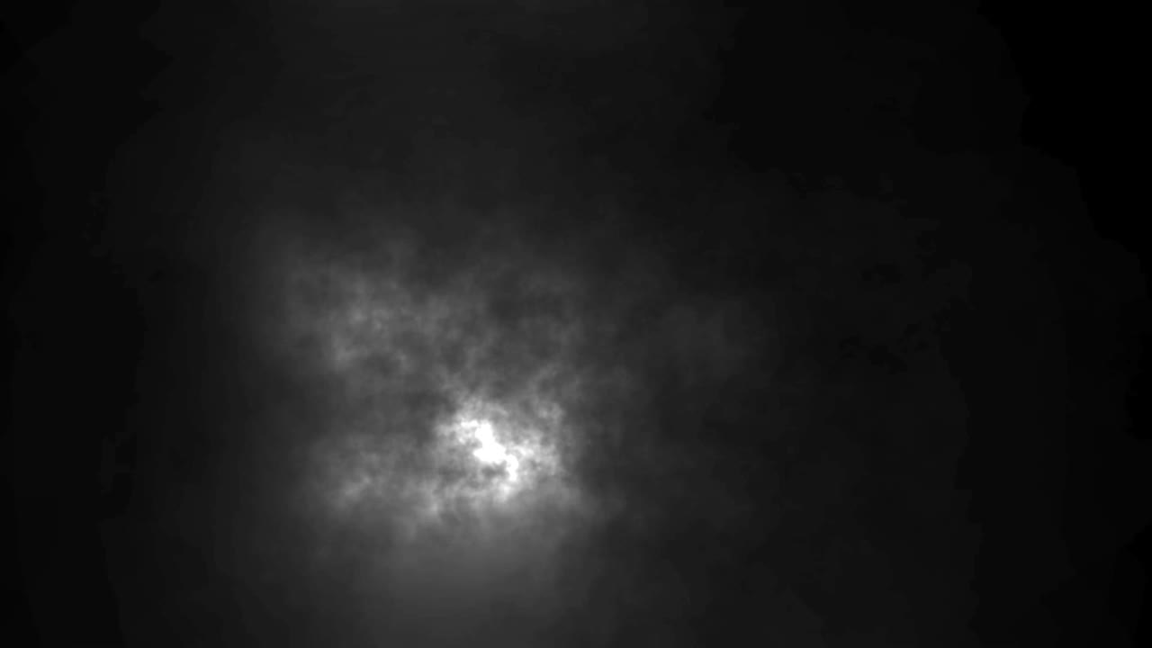 bucle sin costuras hermosa fuerte fuerte tormenta con cielo nublado rayos en la noche oscura