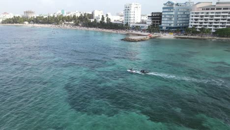 Video-Sobre-La-Isla-De-San-Andres,-Con-Sus-Aguas-Transparentes