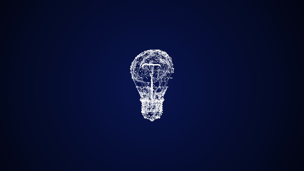 video de 4k de una bombilla realista con luz brillante en un fondo aislado. concepto de bombilla eléctrica.