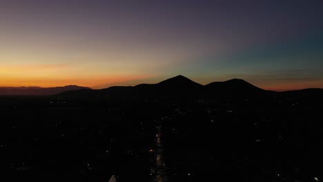 Sunset-over-texcoco-in-november-with-silhouettes-of-mountains