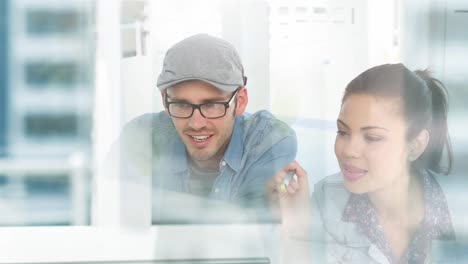 Animación-De-Compañeros-De-Oficina-Trabajando-Juntos-En-La-Oficina