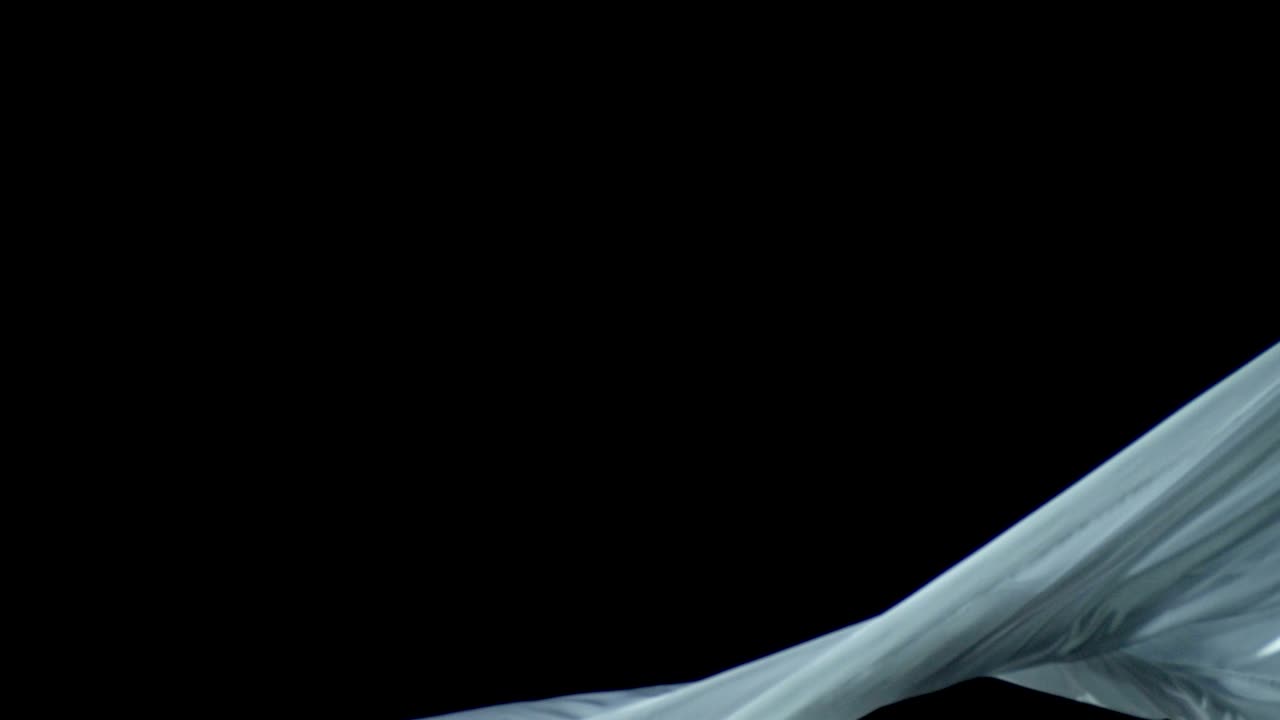 занавес из свадебной ткани