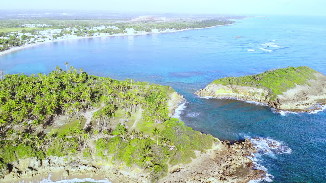 푸에르토리코 해안선, 해변과 바위