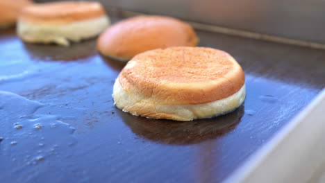 heating-the-bread-on-the-grill