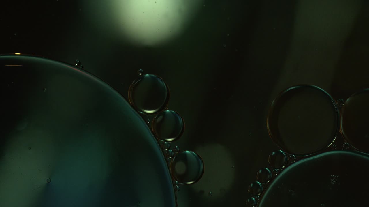 abstract colorido alimentos gotas de aceite burbujas y esferas que fluyen