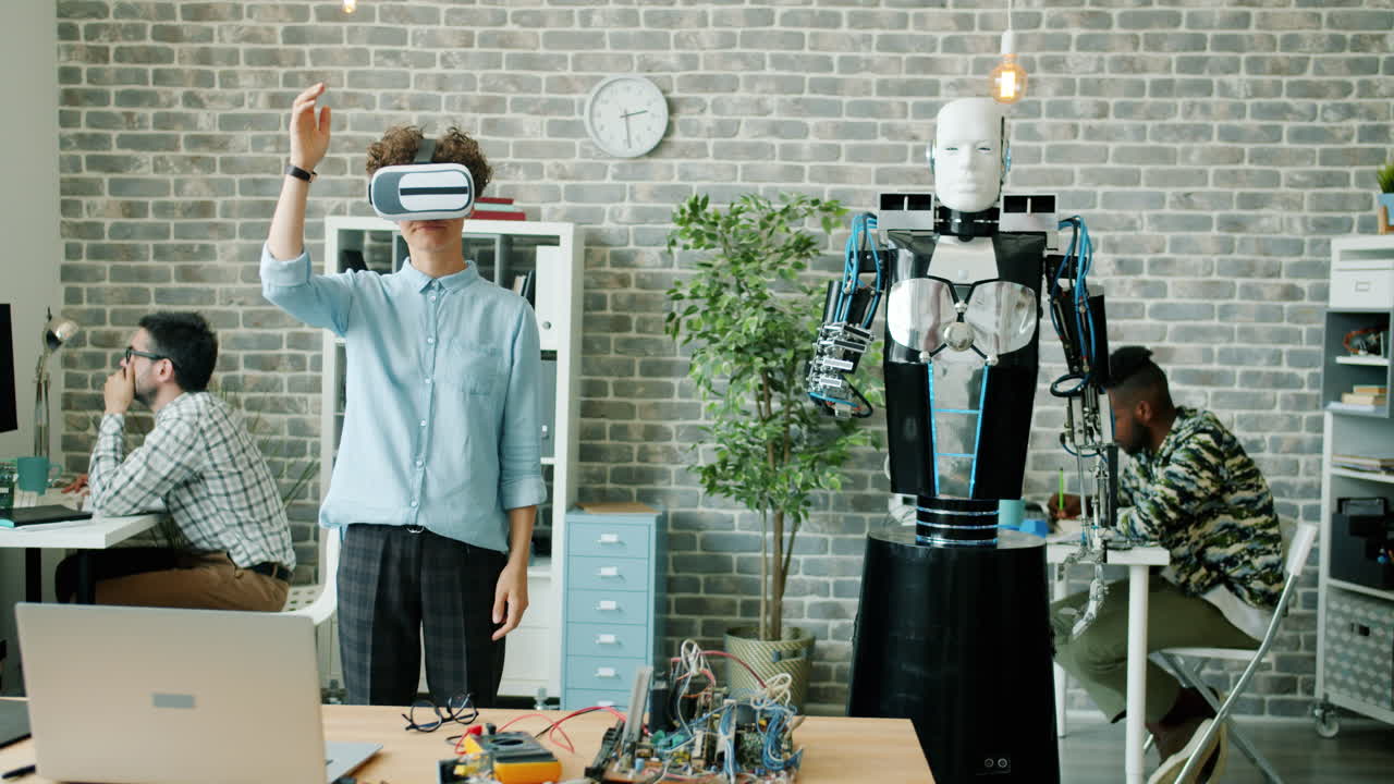 VR and Robot Team in a Modern Office