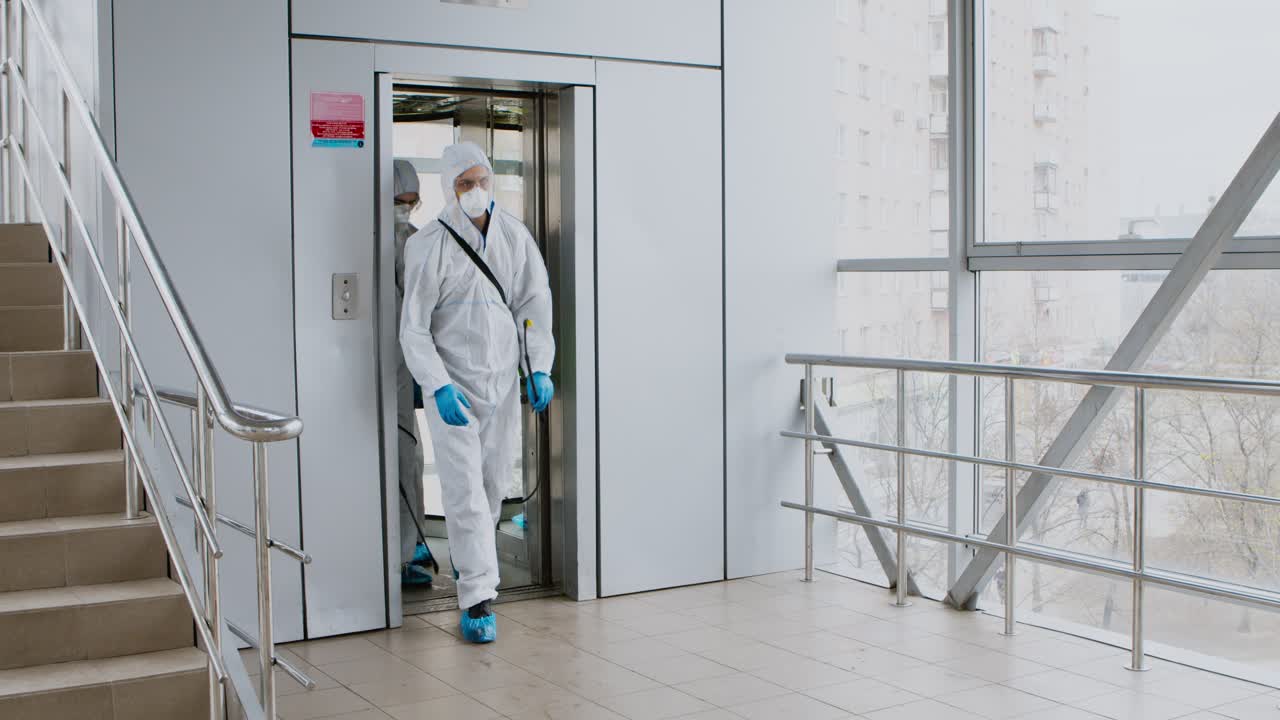 limpieza y desinfección de los espacios públicos