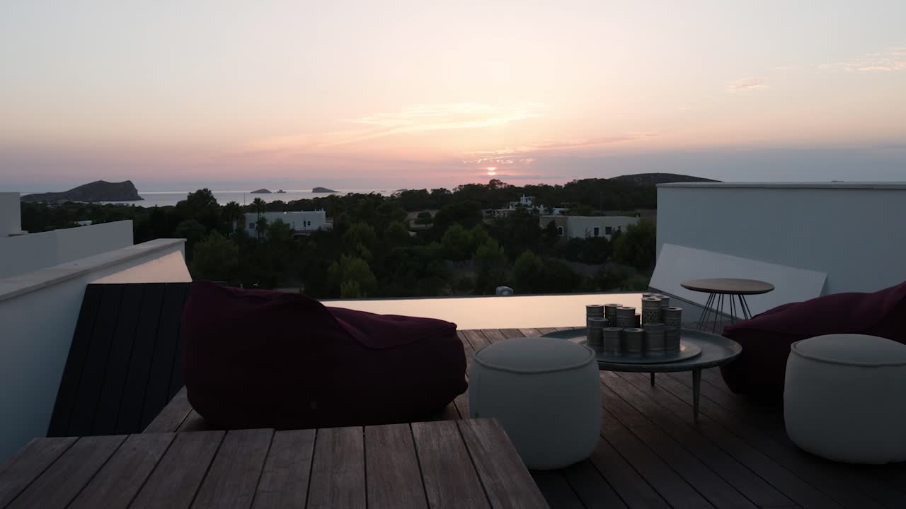 Time-lapse del tramonto dall'isola di Ibiza in Spagna