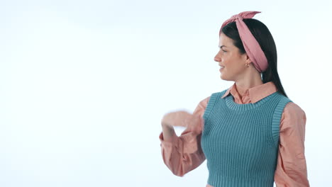 opción, sonrisa y cara de mujer en un estudio