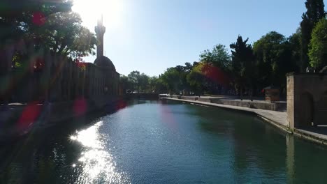 la mezquita del río y el parque vista aérea 3