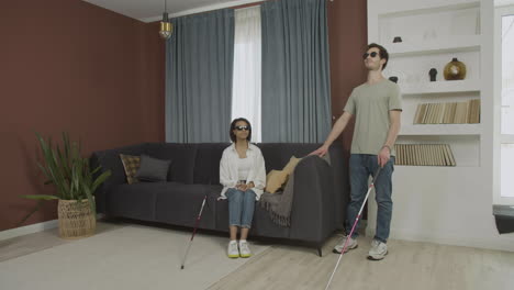 blind friends in a flat