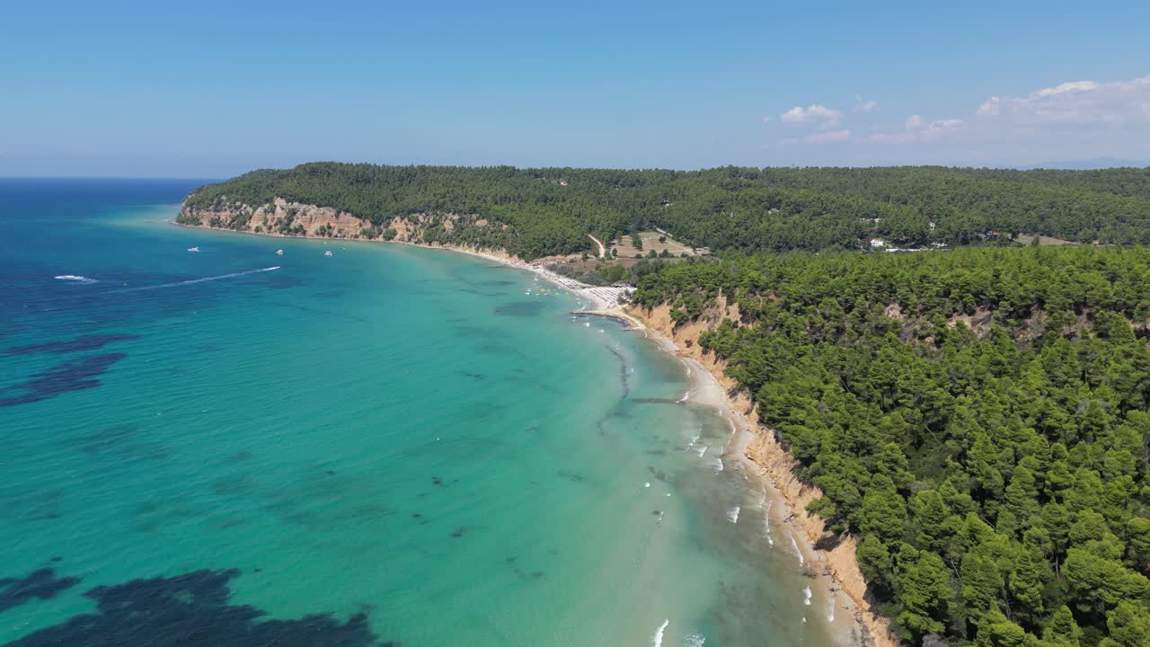 Costa di Halkidiki, Spiagge e Natura Suggestiva a Kassandra, Grecia - Aerea 4k