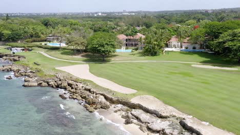 Lujoso-Campo-De-Golf-De-Casa-De-Ocampo-En-La-Romana,-Republica-Dominicana