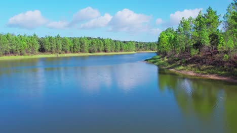 Aerial-moving-forward-over-the-Montargil-dam-near-Ponte-de-Sor,-Portugal