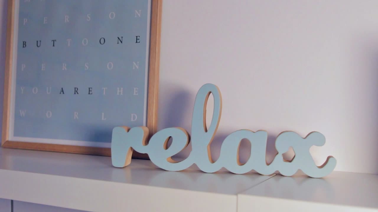 Relax sign - appartment decoration