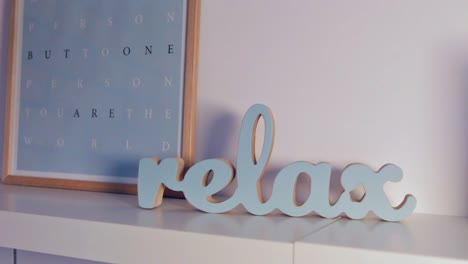 relax sign - appartment decoration