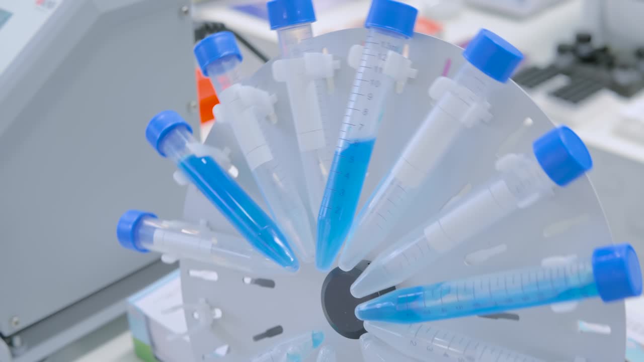 생물학적 플을 효과적으로 혼합하기 위한 디지털 원형 튜브 회전기 - 근접