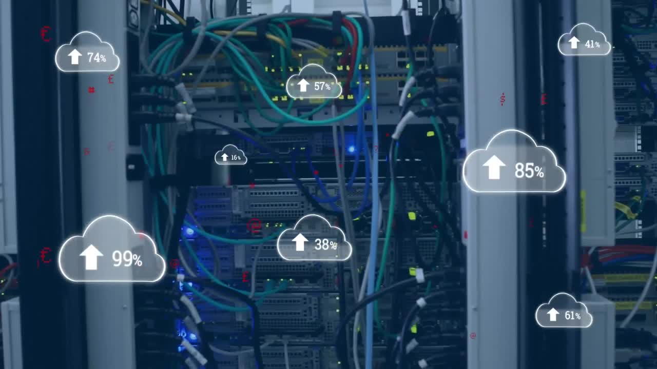 퍼센트와 컴퓨터 서버를 통해 데이터 처리를 가진 구름의 애니메이션