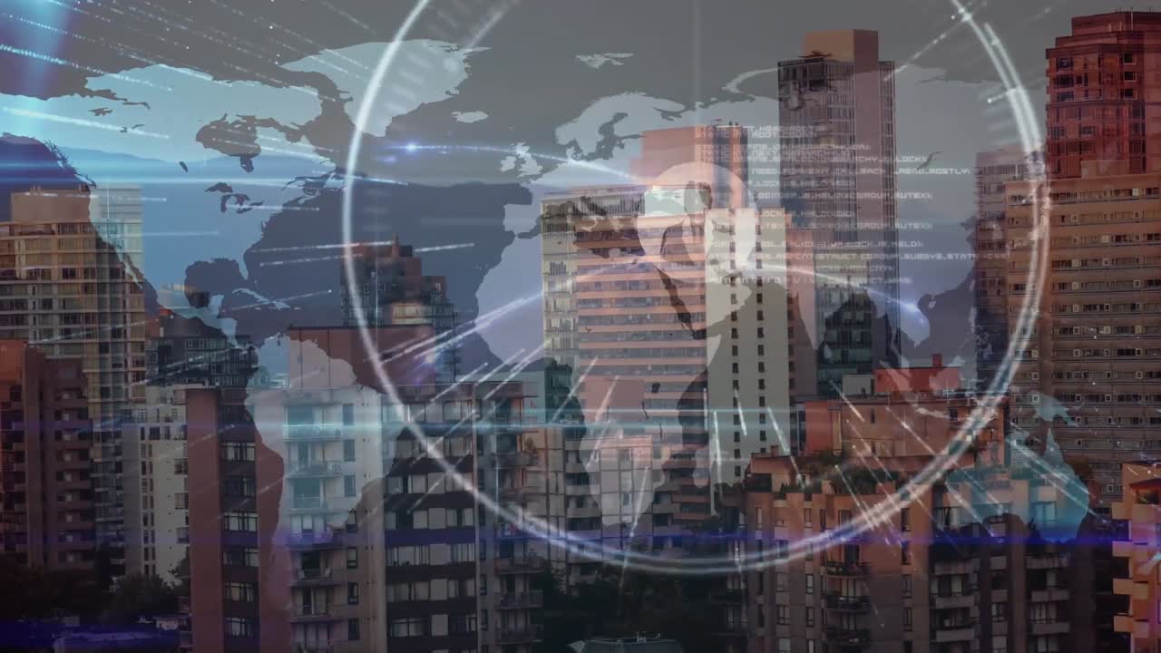 animación de la red de conexiones, mapa del mundo y procesamiento de datos sobre el paisaje urbano