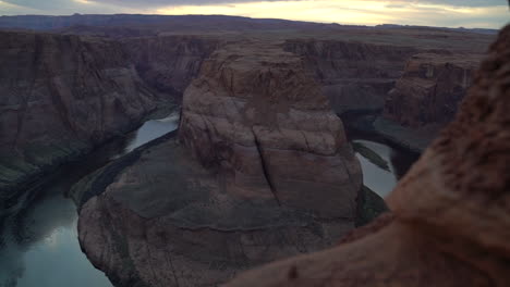 majestic horseshoe bend in page, arizona