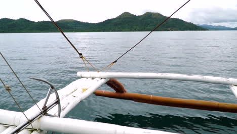 viajar en un barco de pasajeros en coron palawan