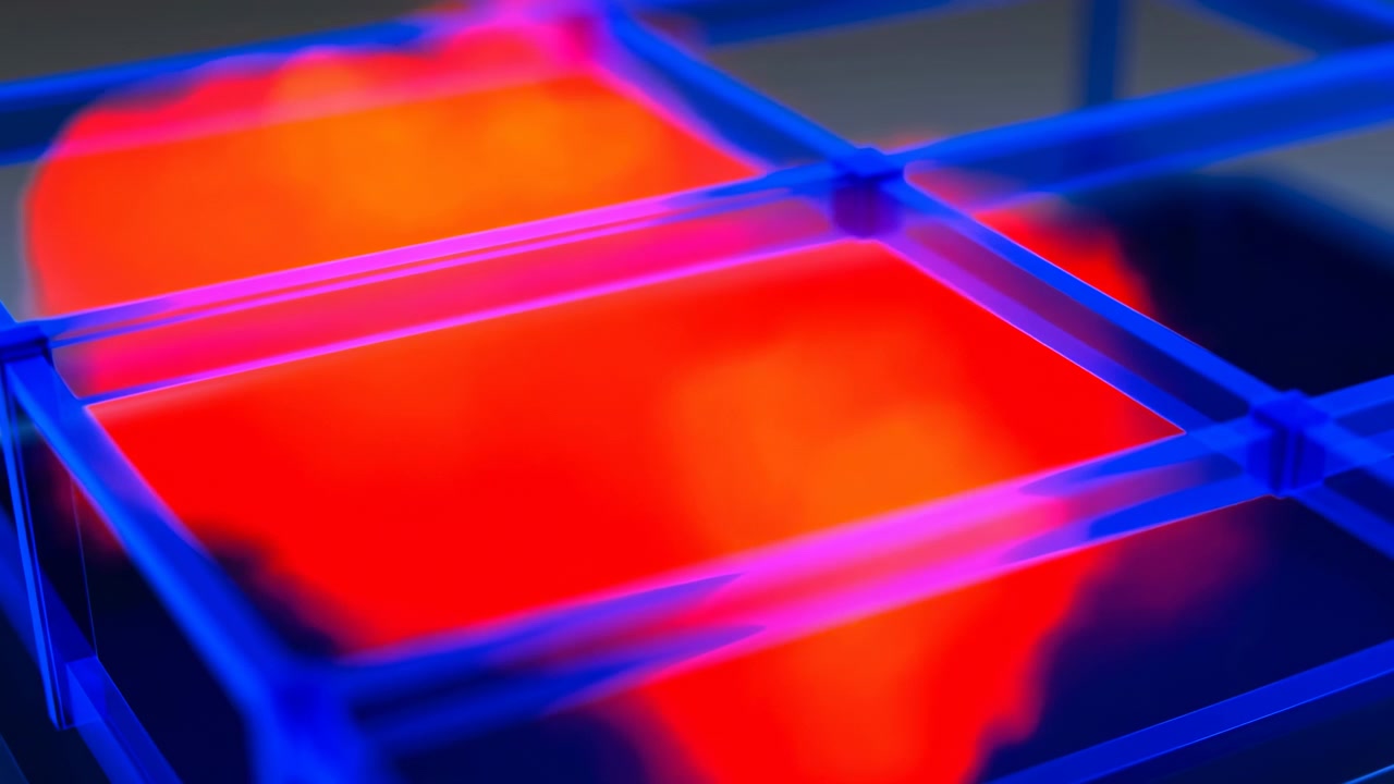 Vista diagonale ravvicinata di una griglia metallica blu lucida che si sovrappone a un nucleo luminoso arancione-rosso in espansione, con una brillante luce di contorno magenta che delinea le barre mentre un caldo bagliore emissivo si intensifica attraverso gli strati.