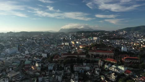 다라트 시 (dalat city) 또는 다라트 (dalat), 베트남 아름다운 빛 아침의 공중 파노라마