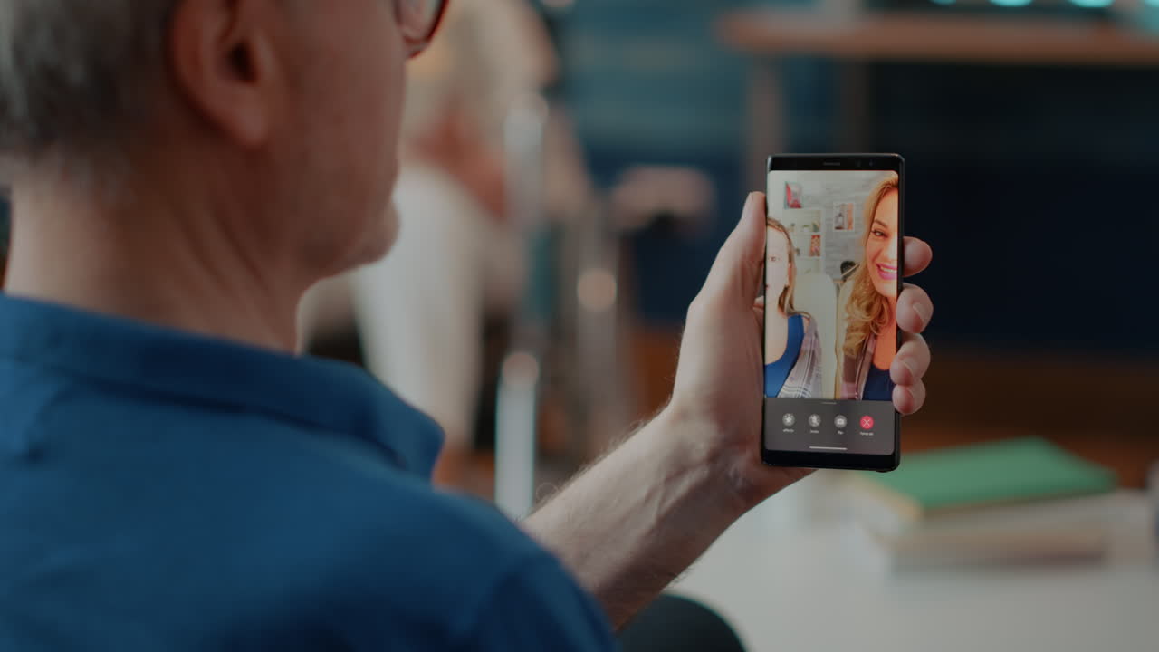 llamada de video en el teléfono inteligente