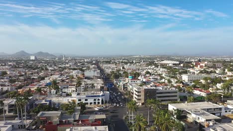 Wide-view-of-Culiacán,-is-a-city-in-the-northwest-of-Mexico,-capital-and-largest-city-of-the-state-of-Sinaloa,-was-founded-on-September-29,-1531-by-the-Spanish-conquistador-Nuño-Beltrán-de-Guzmán