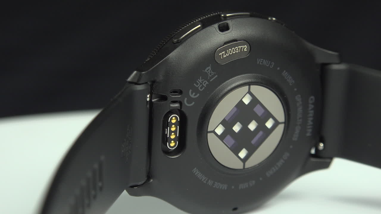 vista de cerca del lugar de garmin 3 en una mesa giratoria