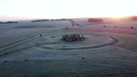 stonehenge al amanecer rotar clip9