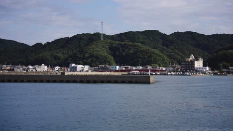 puerto de kada en wakayama, japón