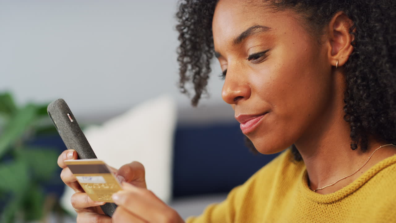 tengo suficiente dinero en mi banco para comprar esto.