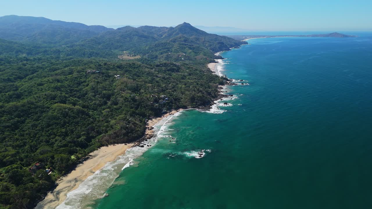 Vista aérea da costa de Sayulita no México