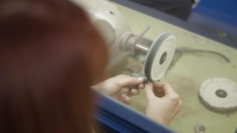 polishing jewelry by hand