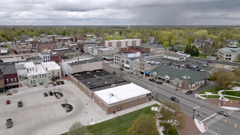 Coldwater,-Michigan-downtown-with-drone-video-moving-in-a-circle