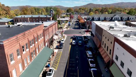 low-aerial-push-in-Brevard-NC,-North-Carolina