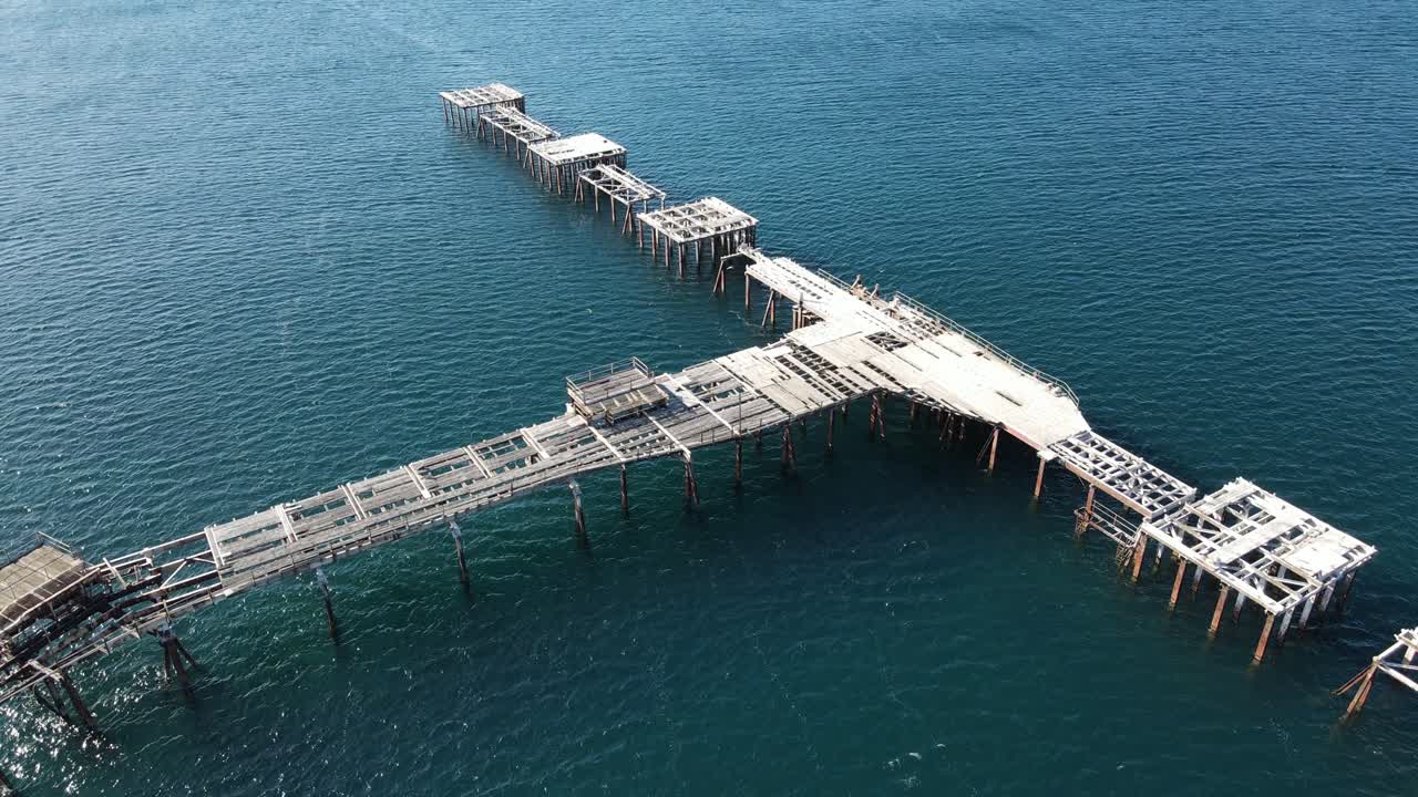 사우스 오스트레일리아의 래피드 베이 (rapid bay) 에 있는 버려진 손된 항구