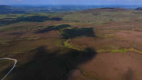 Geoparque-De-Los-Lagos-De-Cuilcagh,-Condado-De-Fermanagh,-Irlanda-Del-Norte,-Junio-De-2023