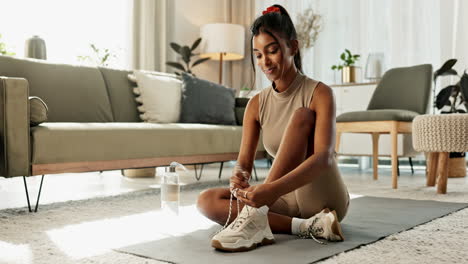 Zapatos-De-Mujer,-Hogar-Y-Cordones-Para-Hacer-Ejercicio.