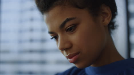 Confident-businesswoman-portrait-in-office.-Focused-woman-looking-down