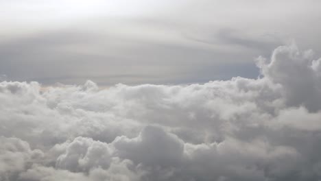 vista de nublado sobre el cielo durante el día