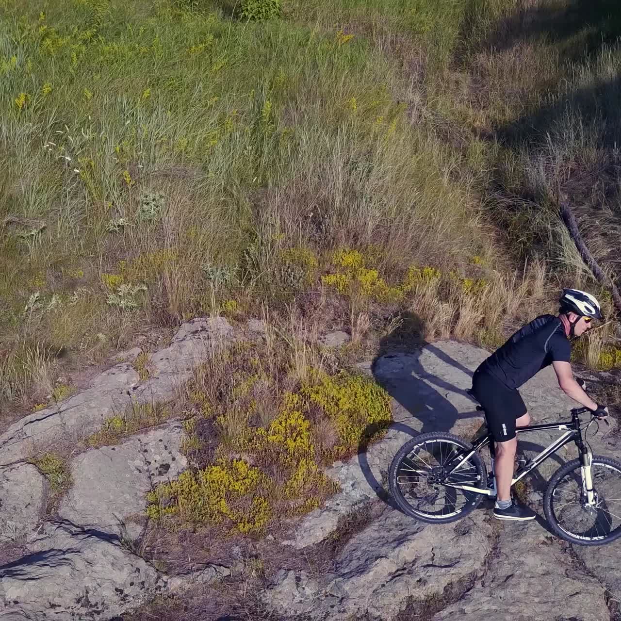 dos amigos en bicicleta