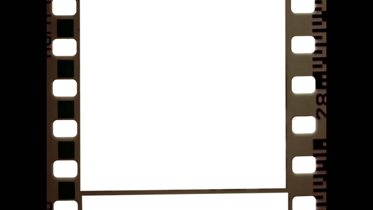 Real 35mm 4x3 film frame overlay - clean