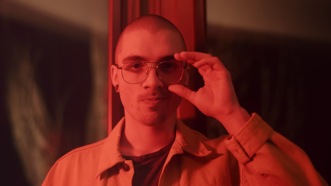 은 빛 속 의 남자 의 초상화